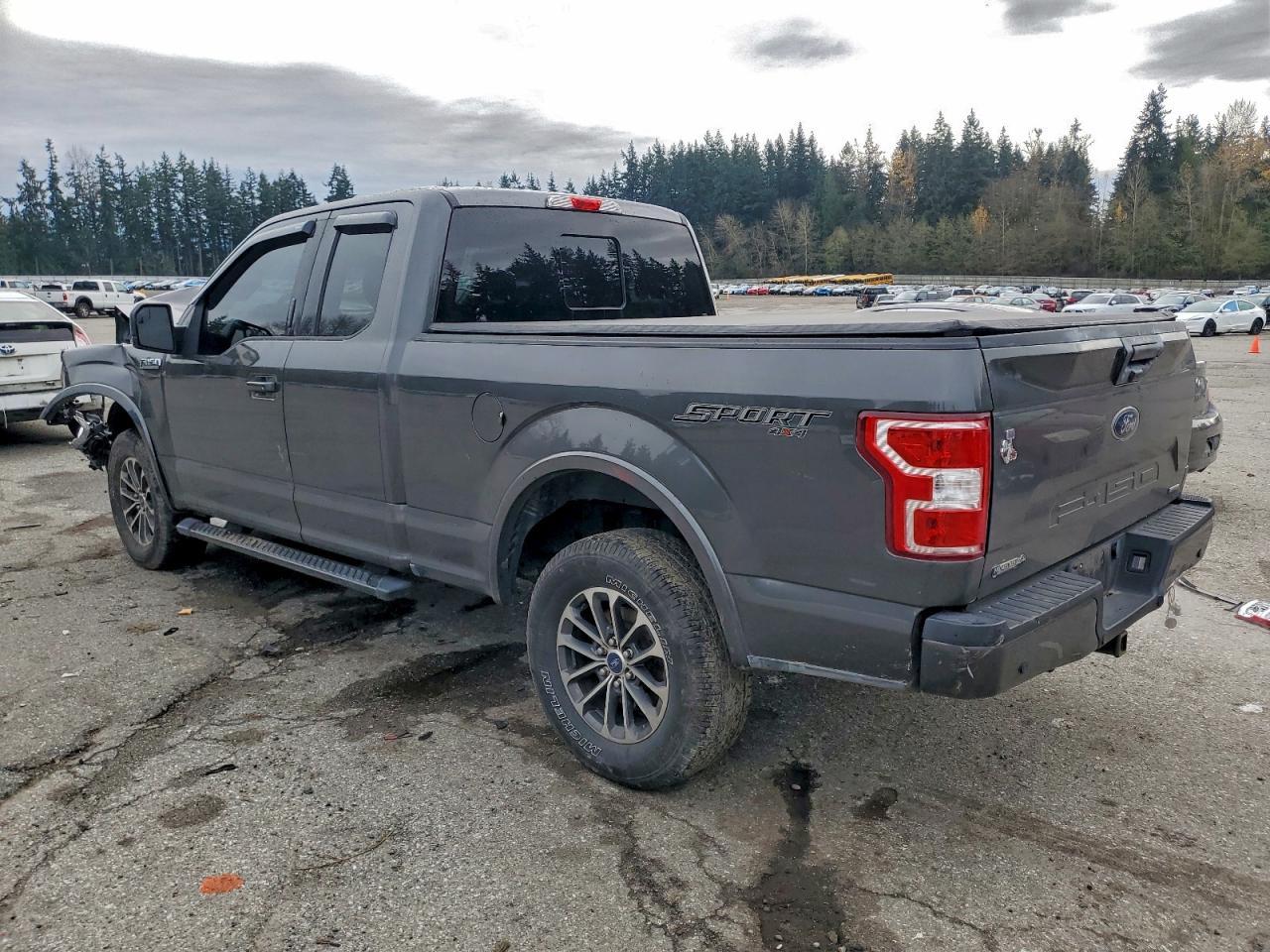 2020 Ford F150 Super Cab - Фото 2