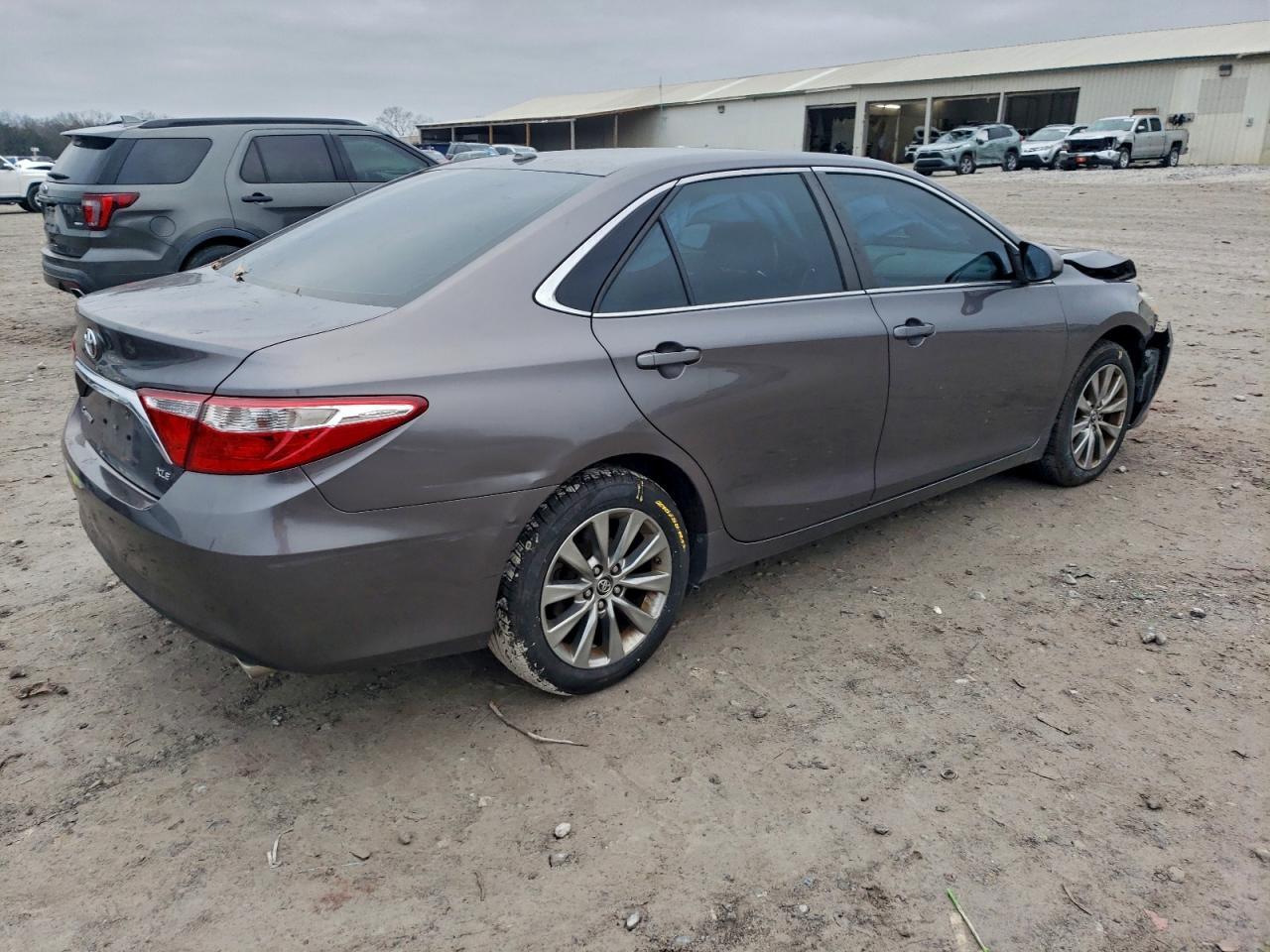 2015 Toyota Camry Xse - Фото 3