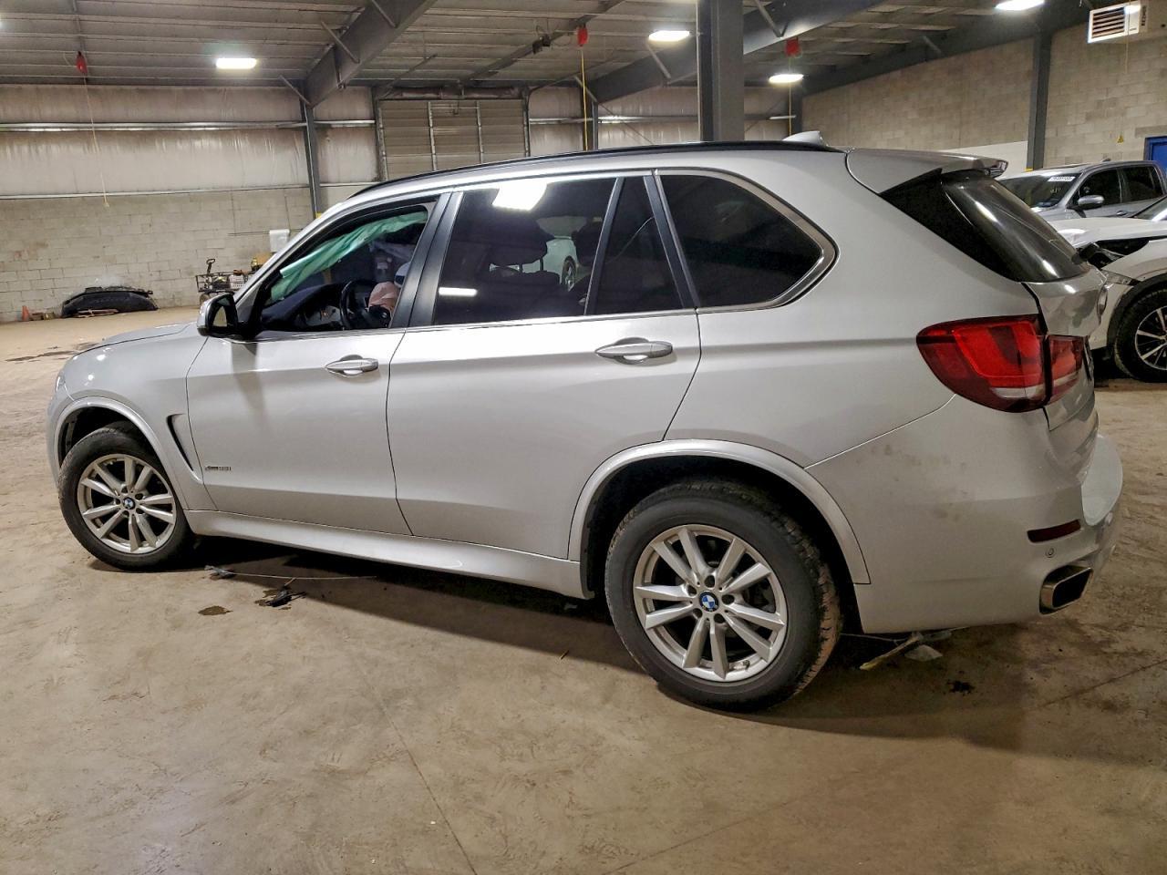 2015 BMW X5 xDrive35I - Фото 2