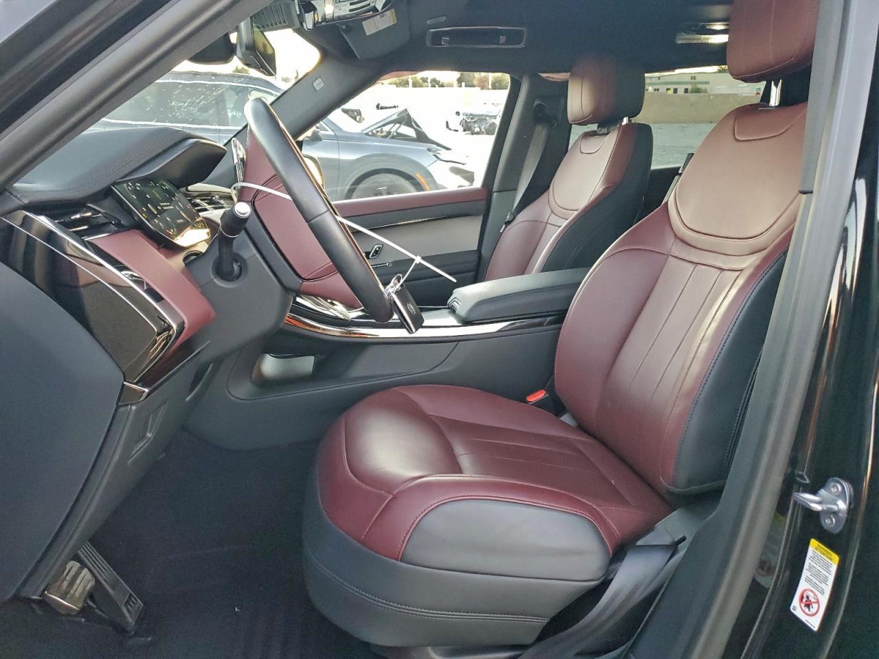 2024 Land Rover Range Rover Sport Dynamic Se - Image 7