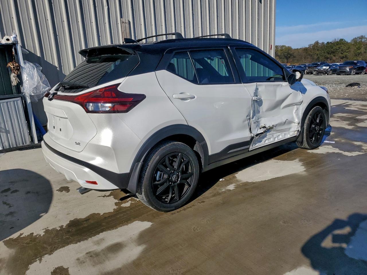 2024 Nissan Kicks Sr - Фото 3