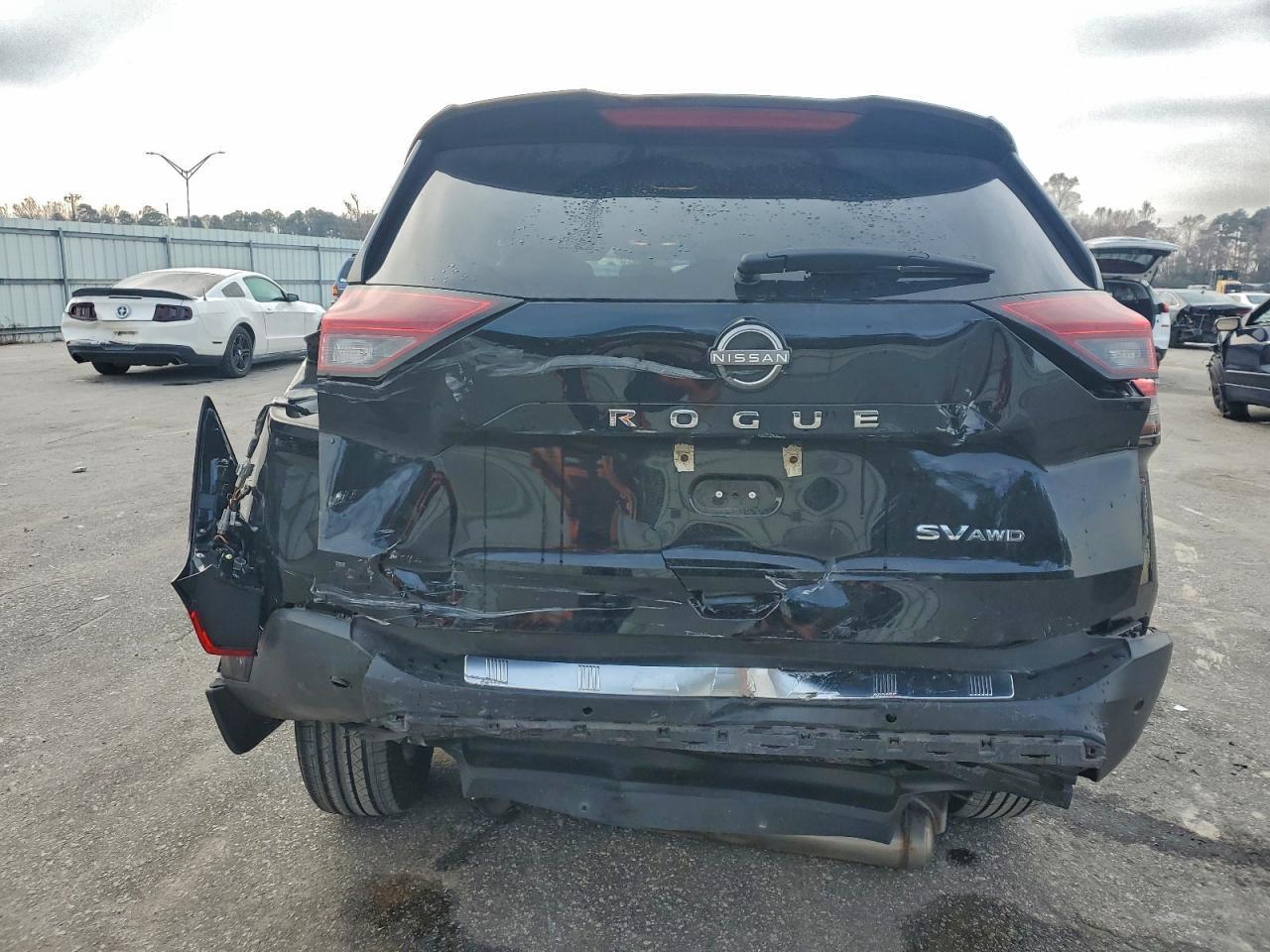 2022 Nissan Rogue Sv - Image 6