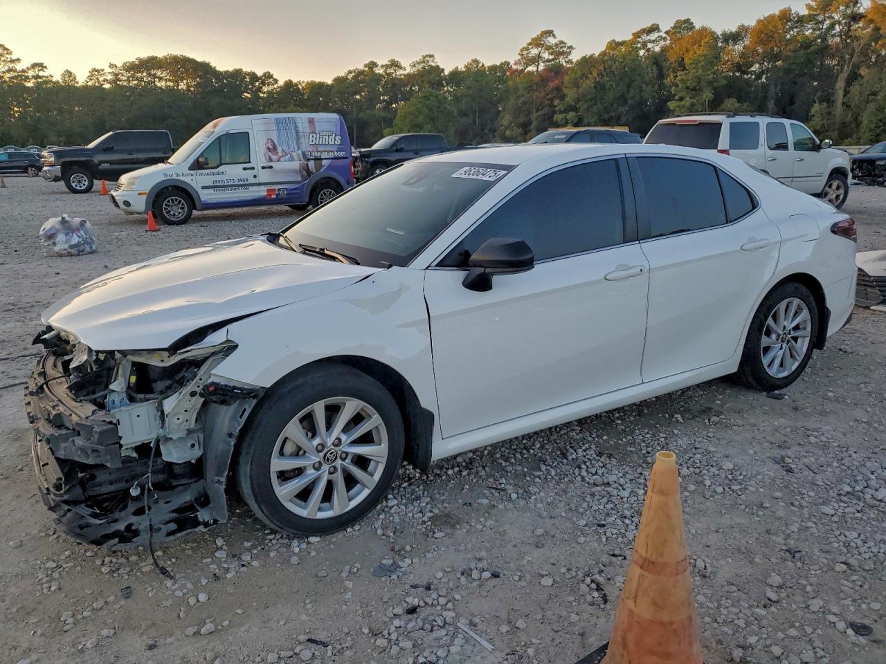 2022 Toyota Camry Le