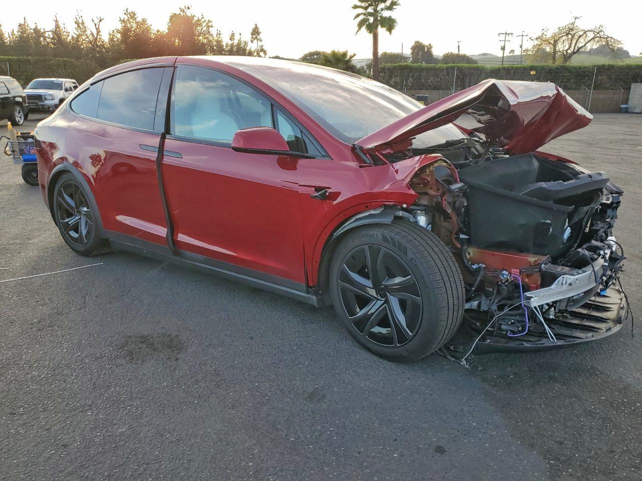 2026 Tesla Model X - Фото 4