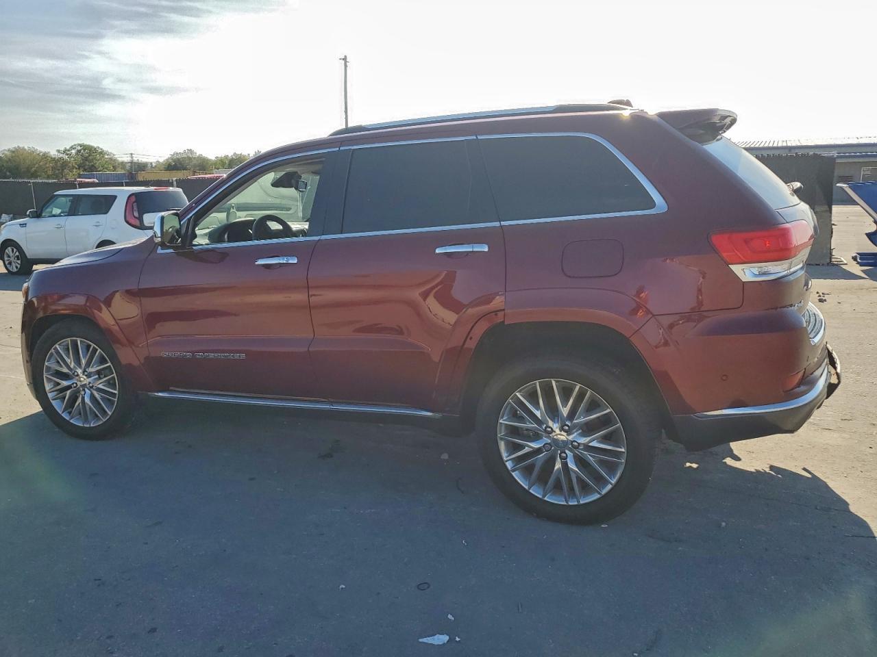 2017 Jeep Grand Cherokee Summit - Фото 2