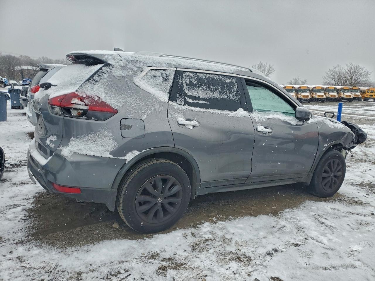 2018 Nissan Rogue S - Фото 3