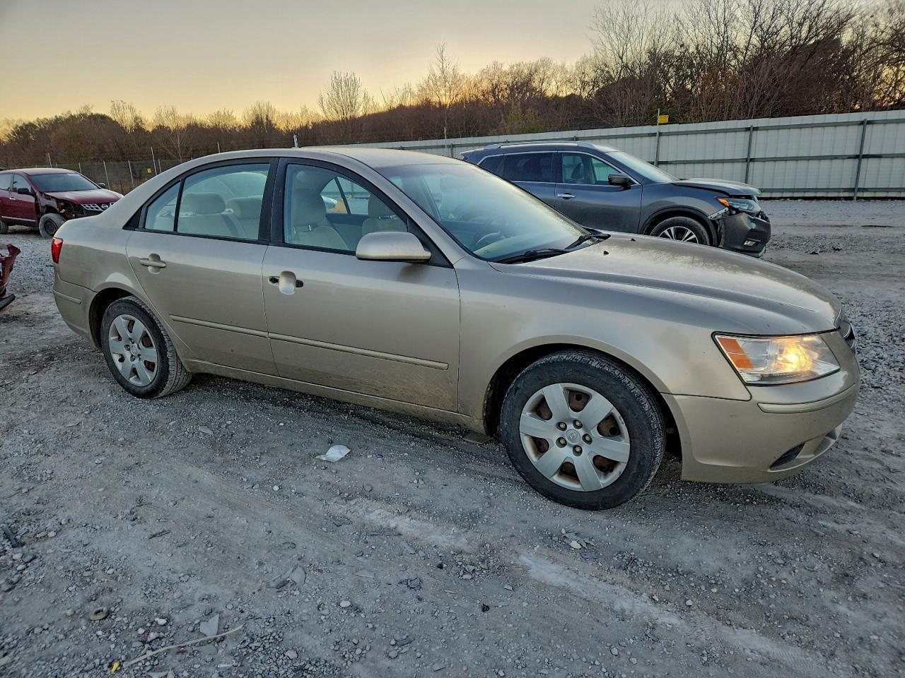 2010 Hyundai Sonata Gls - Image 4