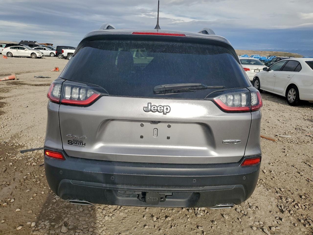 2021 Jeep Cherokee Latitude Lux - Image 6