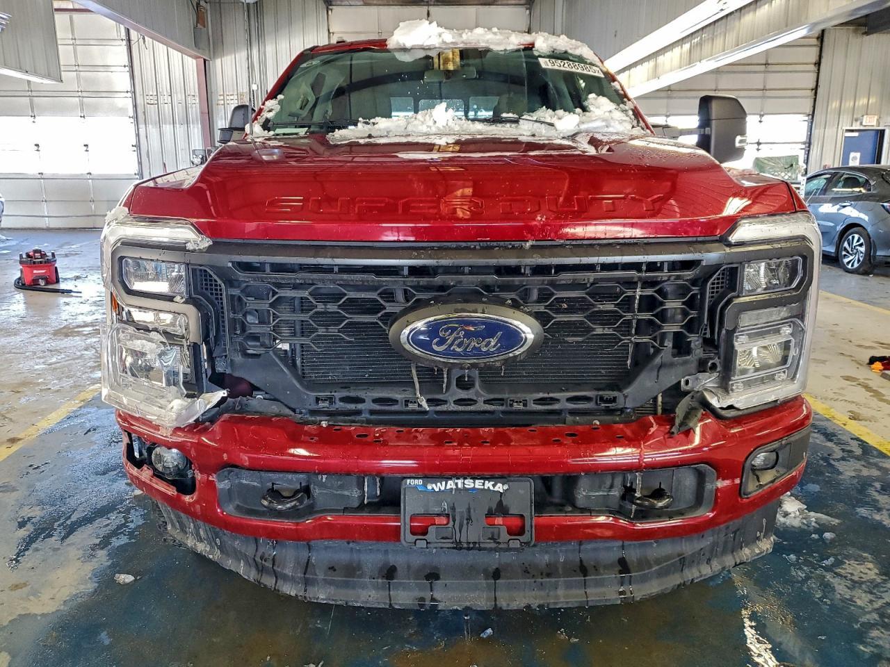 2023 Ford F250 Super Duty - Фото 5