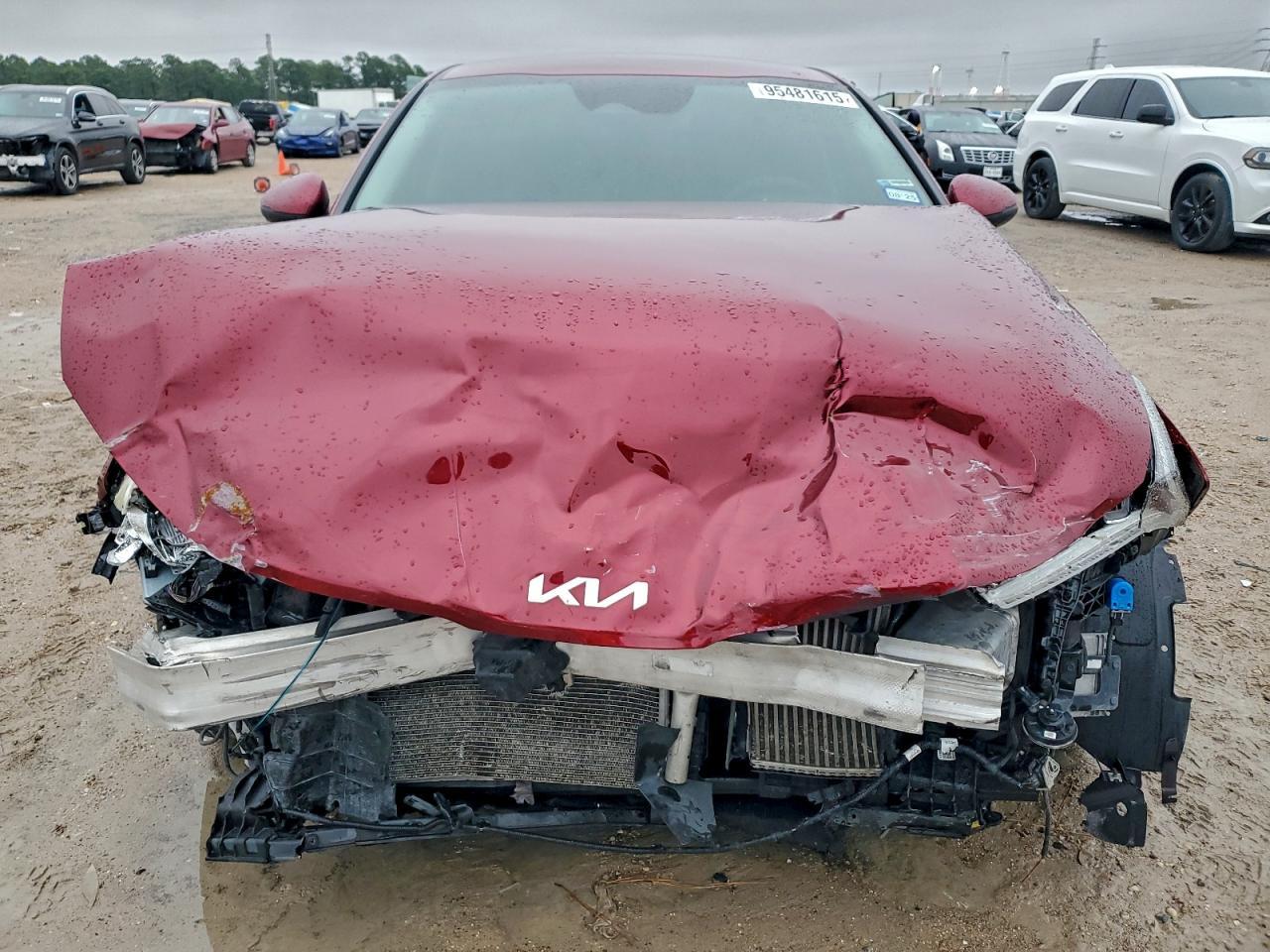 2022 Kia K5 Lxs - Фото 5