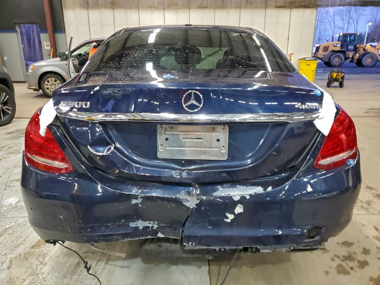 2015 Mercedes-Benz C 300 4Matic - Фото 6