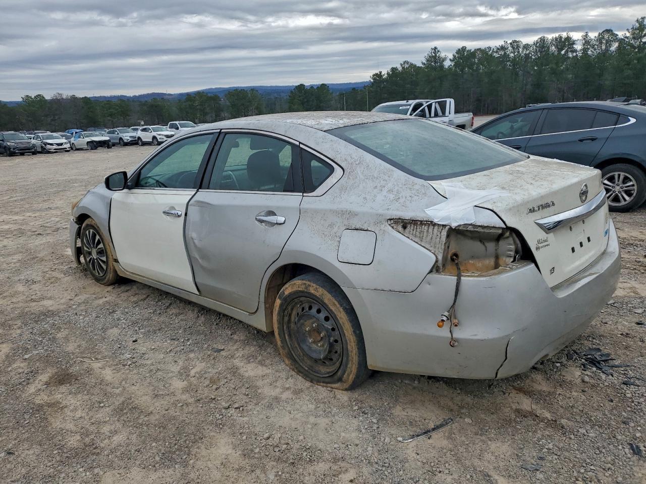 2013 Nissan Altima 2.5 - Фото 2