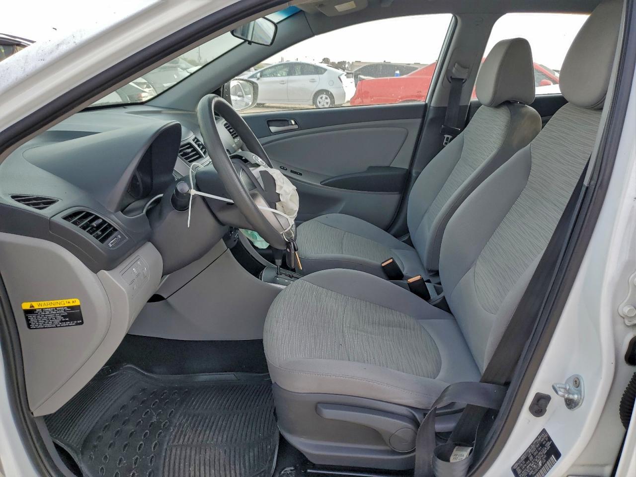 2017 Hyundai Accent Se - Фото 7