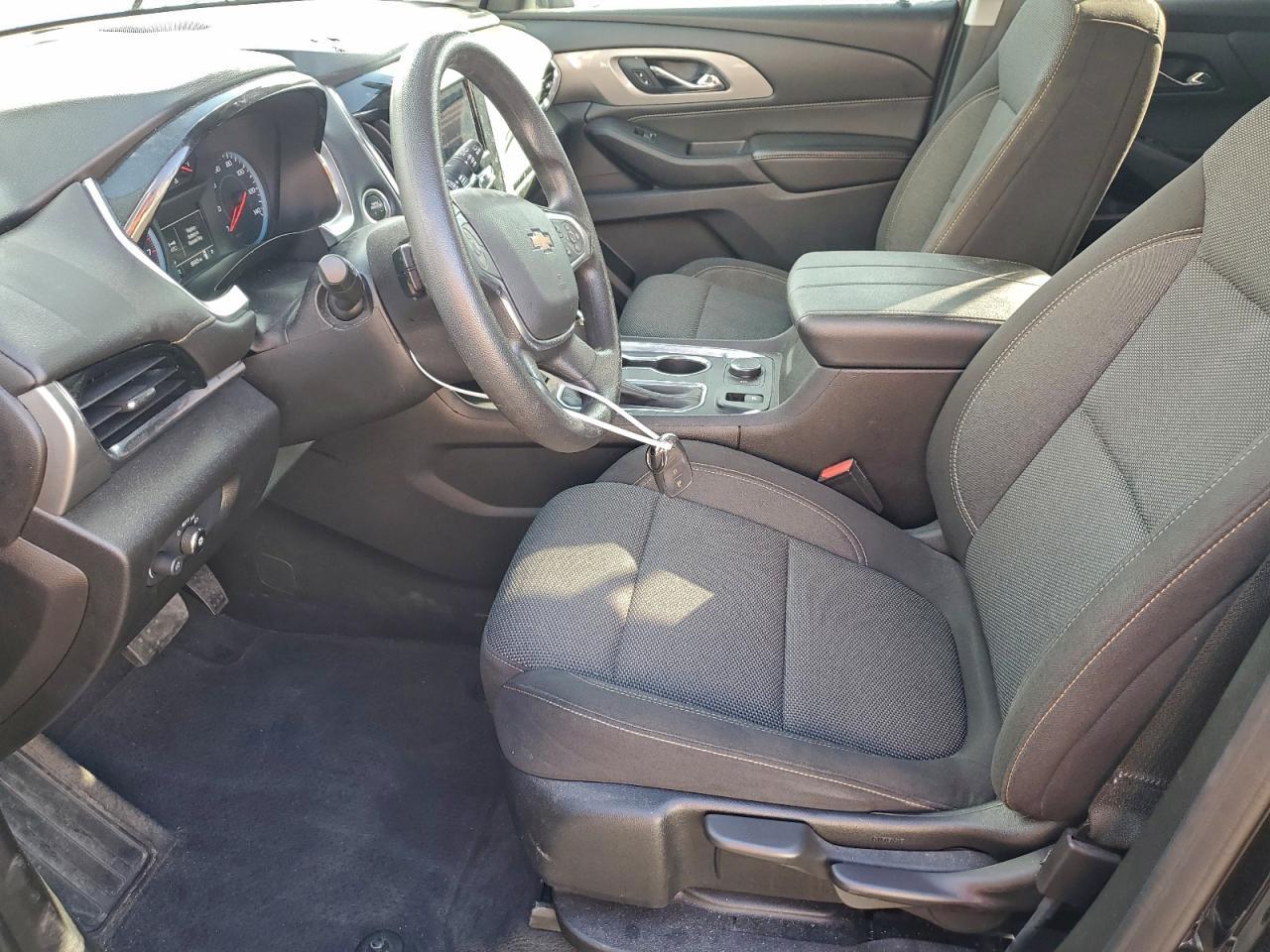 2020 Chevrolet Traverse Ls - Фото 7