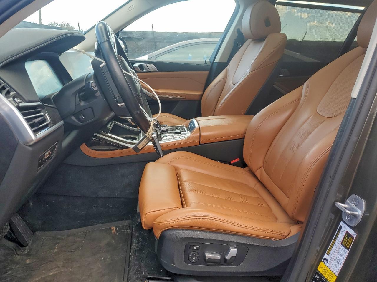 2021 BMW X7 xDrive40I - Фото 7