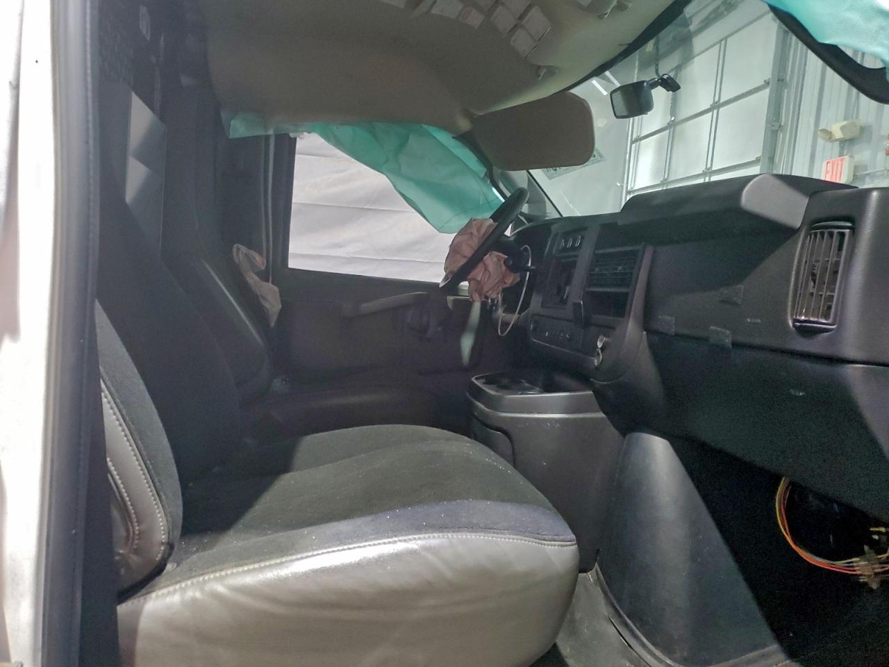 2020 GMC Savana 2500 Utility / Service Van - Фото 7