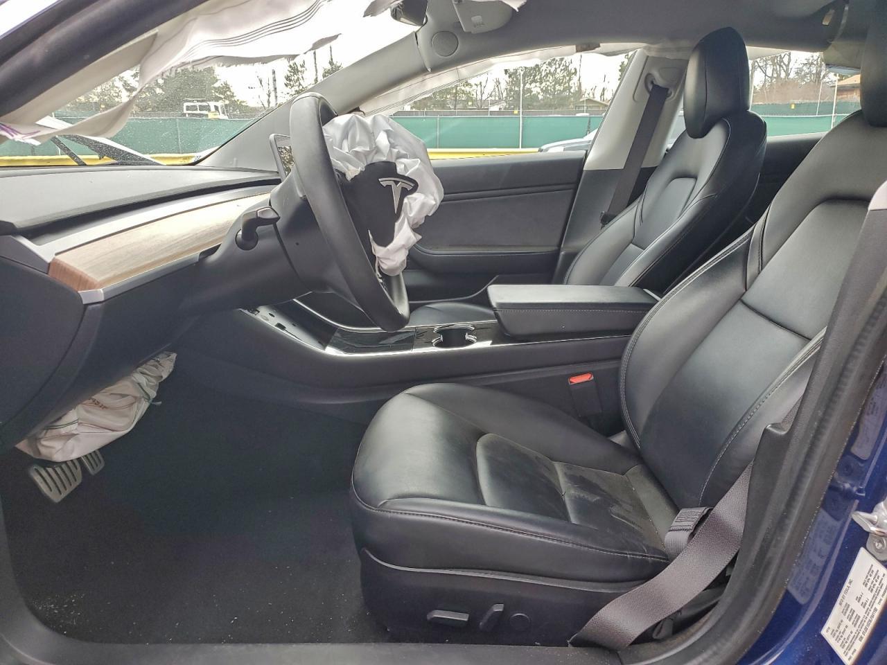 2020 Tesla Model 3 - Фото 7