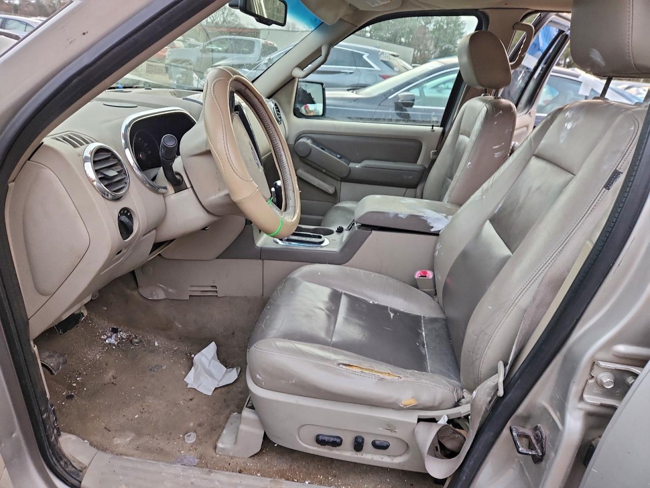 2006 Ford Explorer - Фото 7
