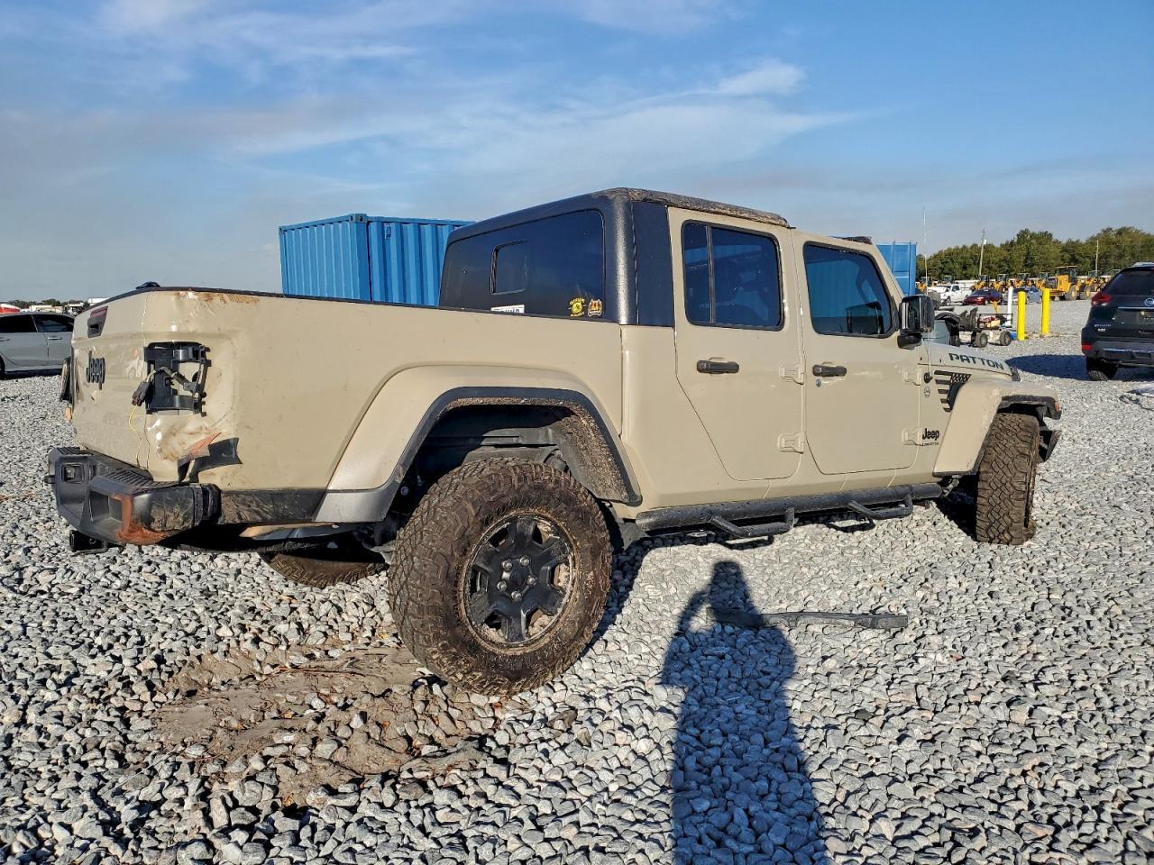 2022 Jeep Gladiator Sport - Image 3