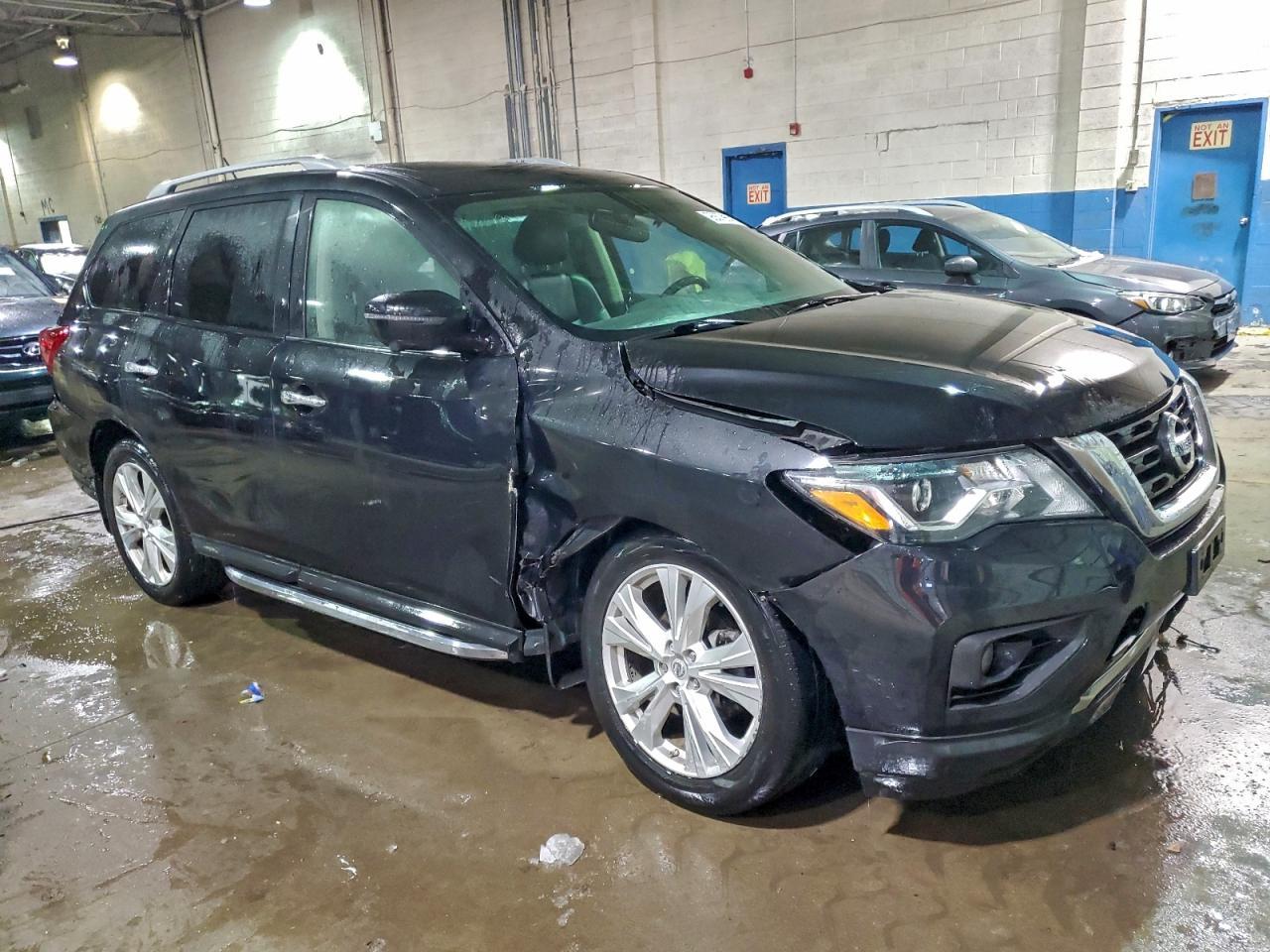 2018 Nissan Pathfinder S - Фото 4