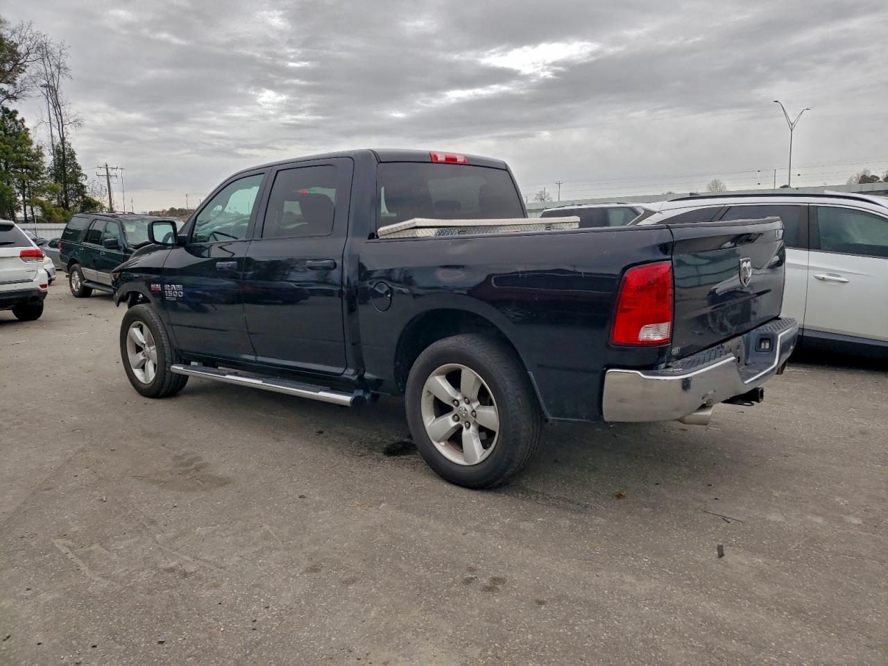 2021 Ram 1500 Classic Tradesman - Фото 2