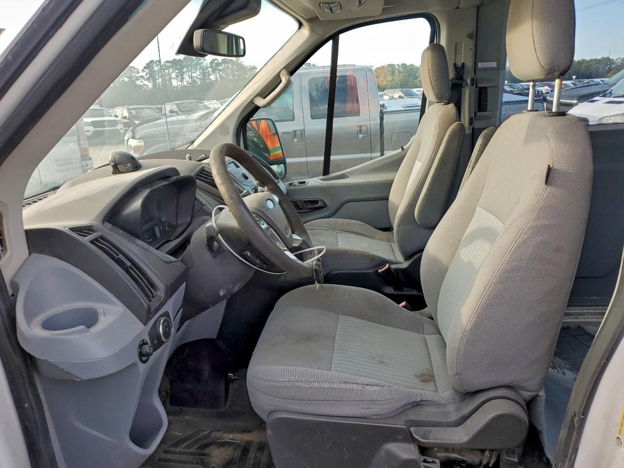 2016 Ford Transit Delivery Van - Фото 7