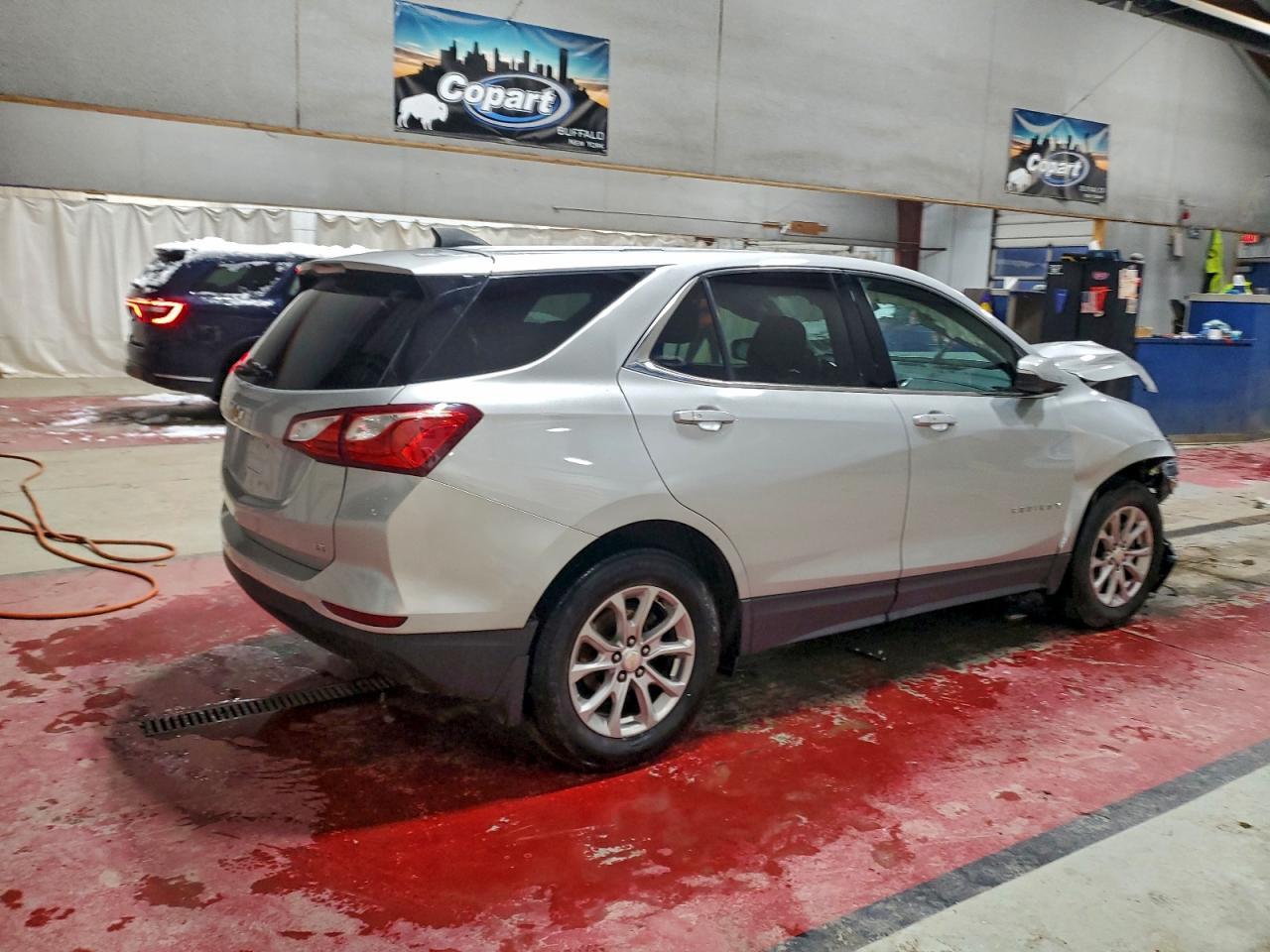 2018 Chevrolet Equinox Lt - Image 3
