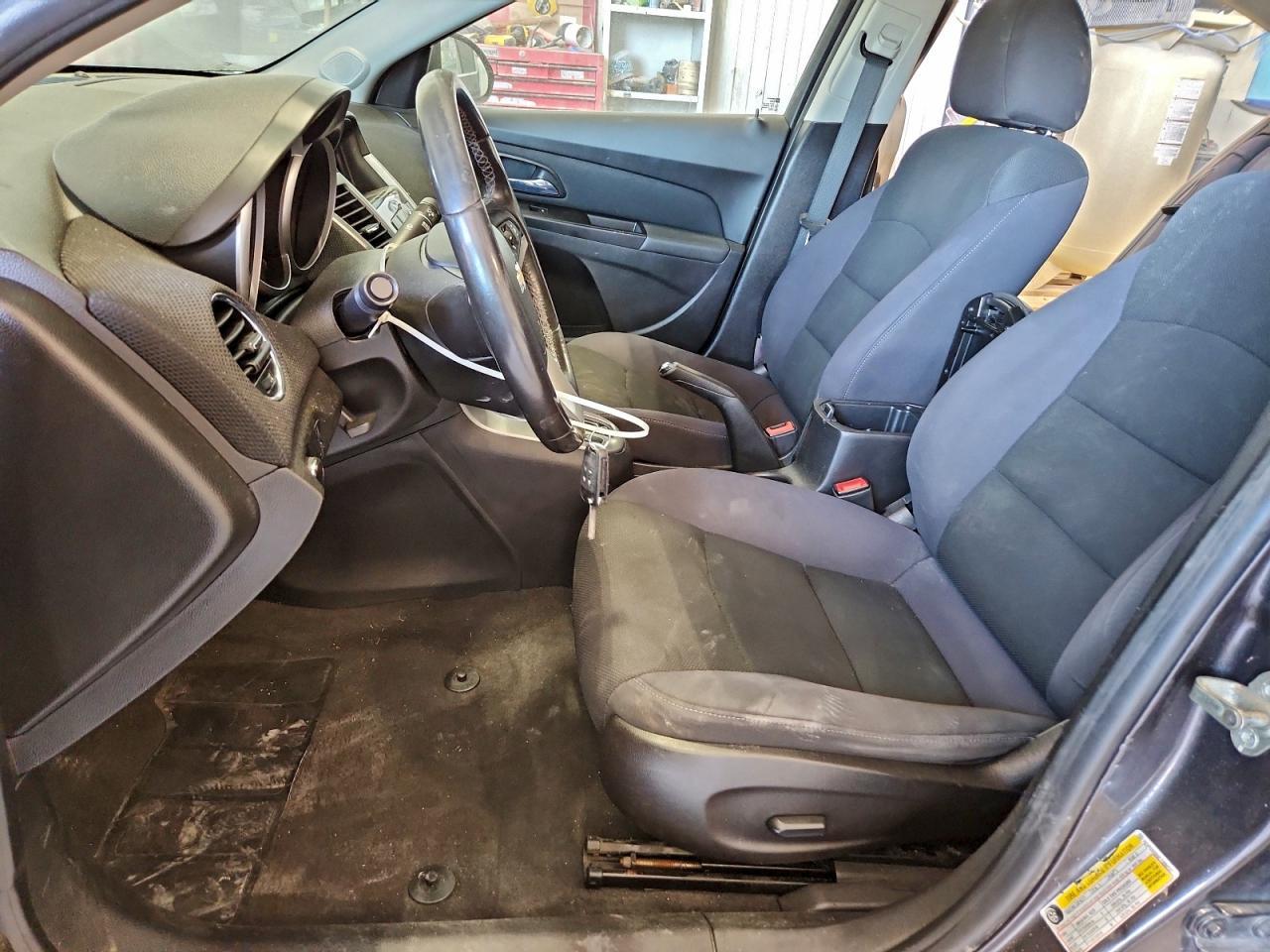 2014 Chevrolet Cruze 4D - Image 7