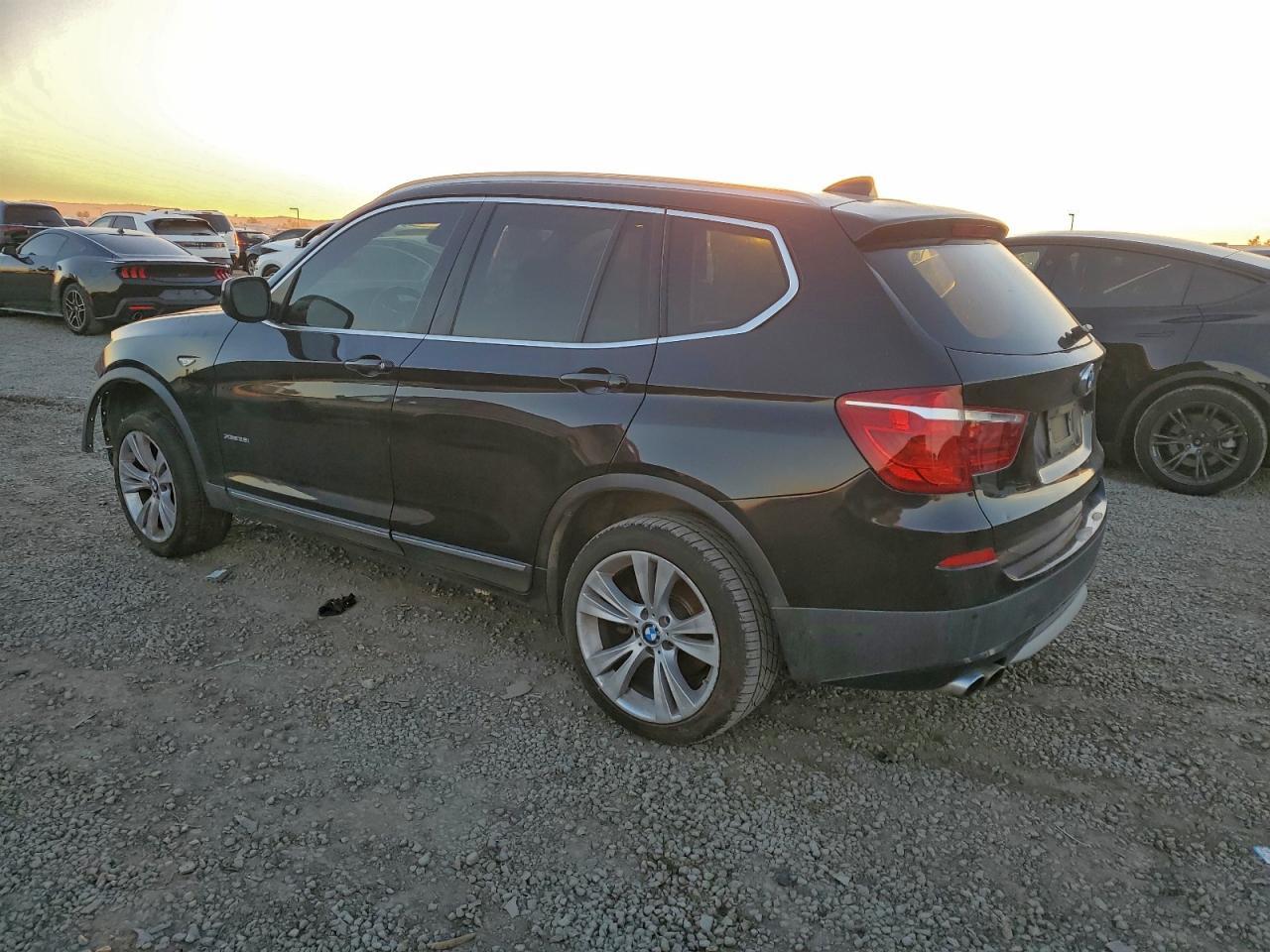 2011 BMW X3 xDrive35I - Image 2
