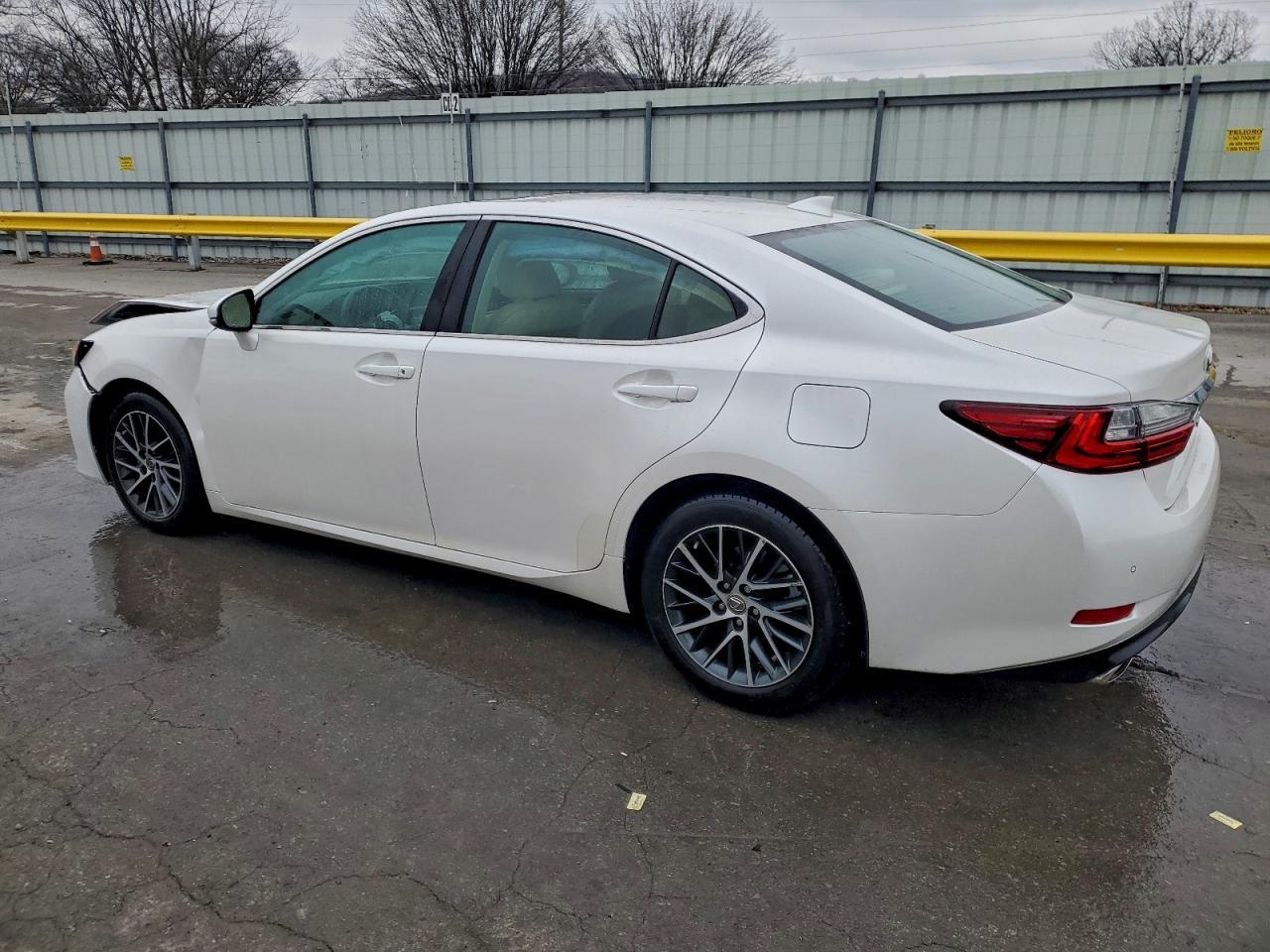 2018 Lexus Es 350 Base - Image 2
