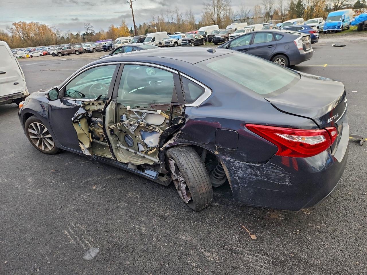 2017 Nissan Altima 2.5 Sv - Фото 2