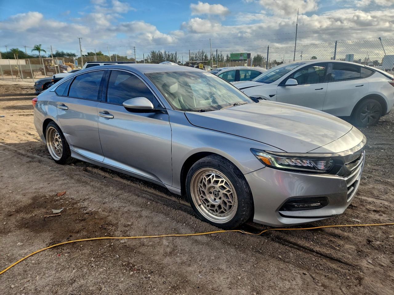 2020 Honda Accord Sport - Image 4