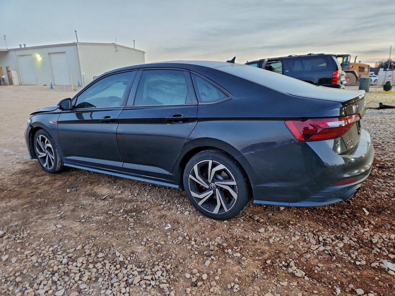 2022 Volkswagen Jetta Gli Autobahn - Image 2