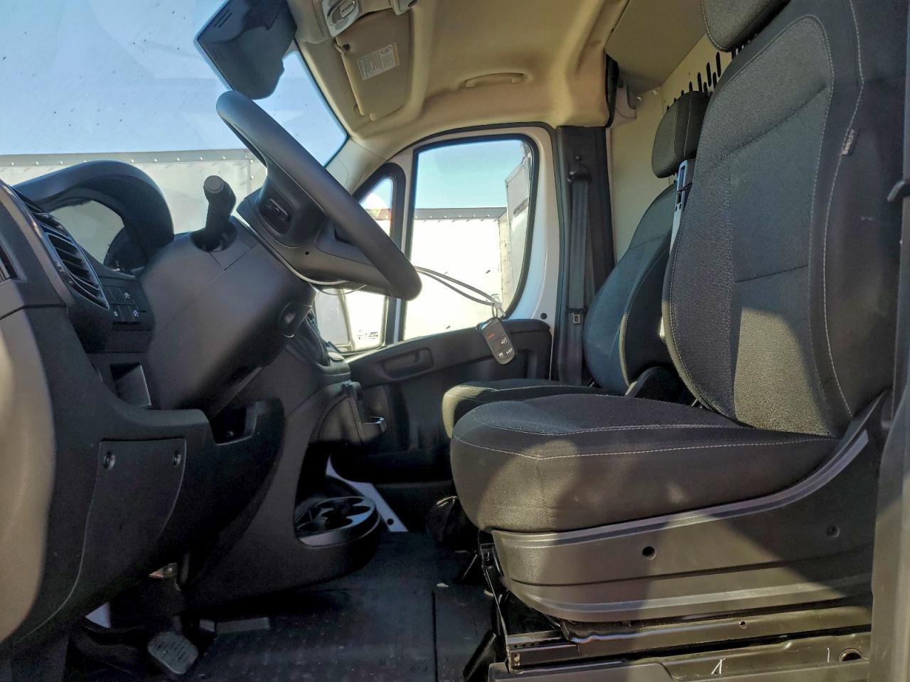 2025 Ram Promaster 2500 Delivery Van - Фото 7