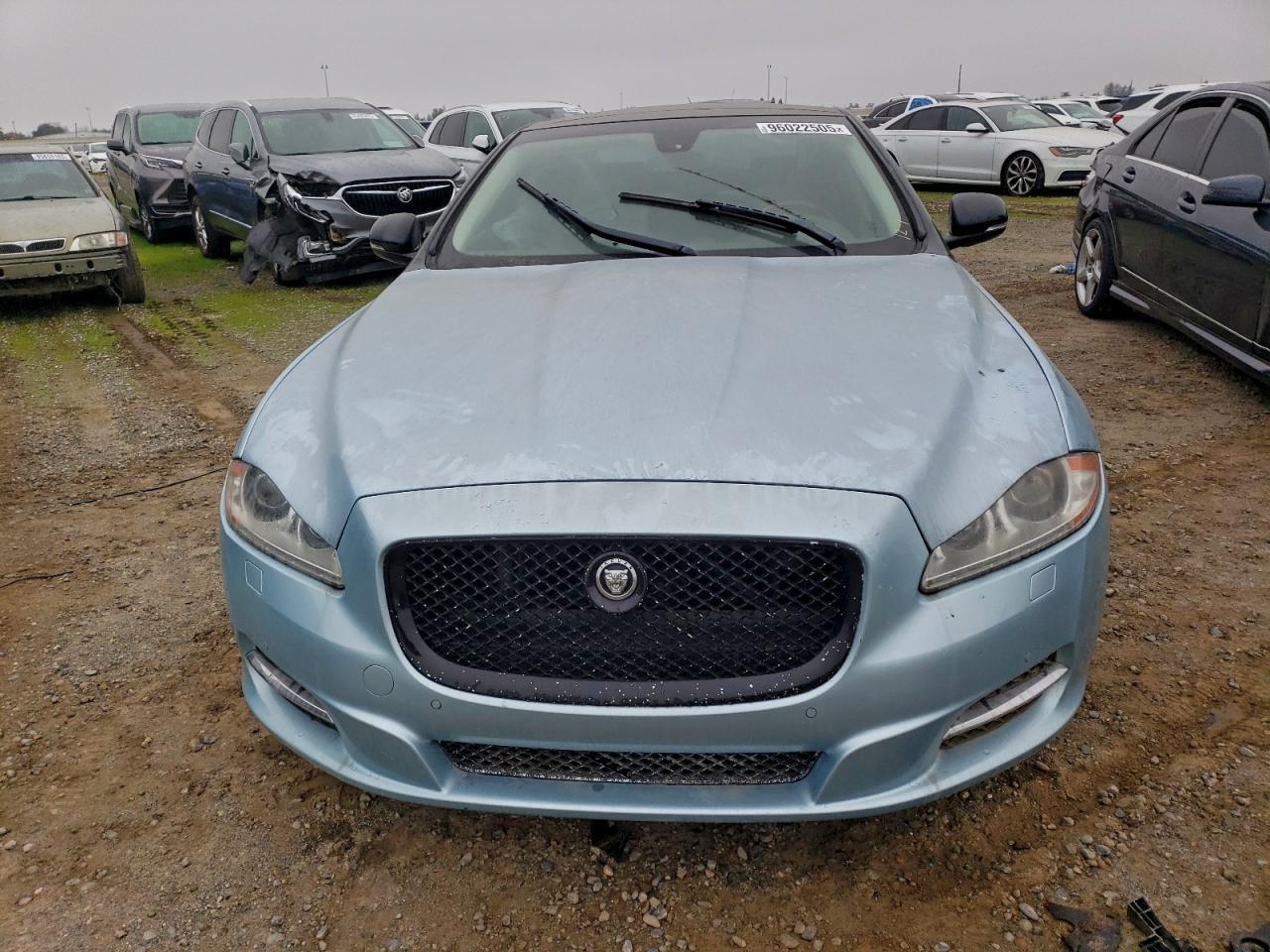 2012 Jaguar Xj - Image 5