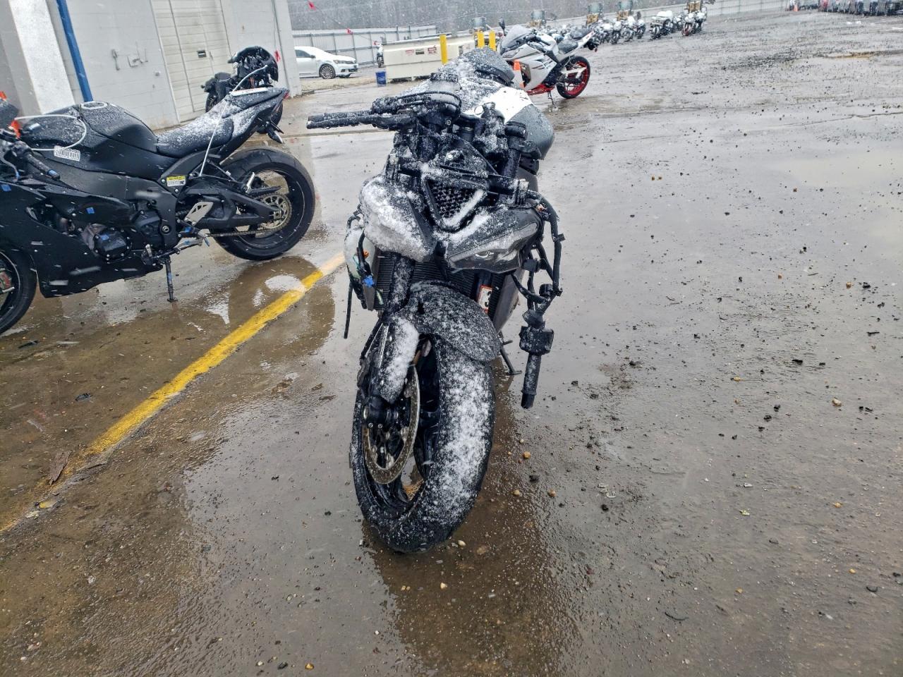 2025 Kawasaki Zx636 K - Image 2