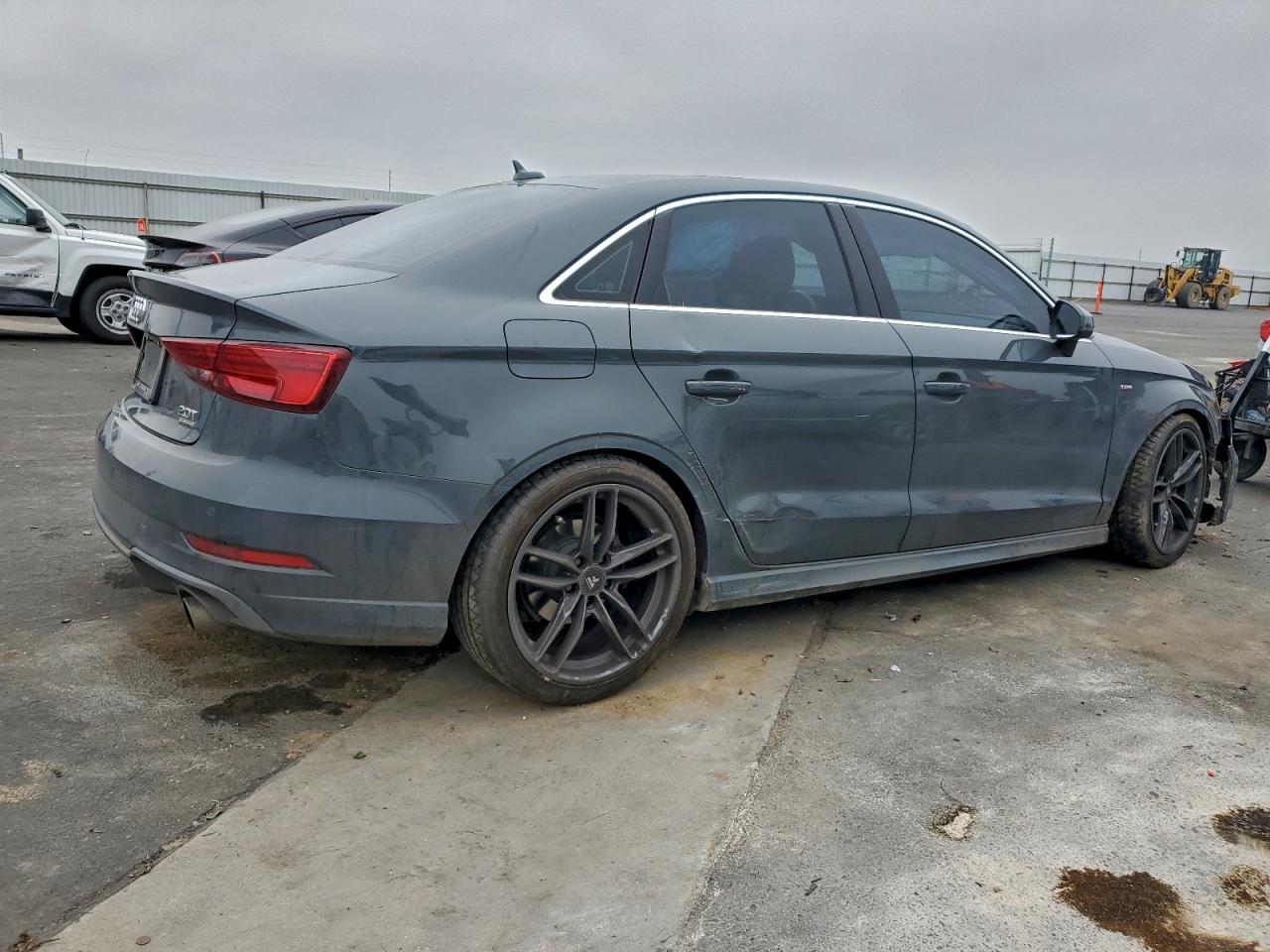 2017 Audi A3 Premium Plus - Фото 3