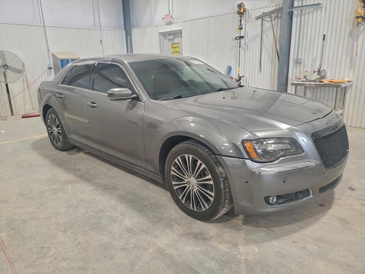 2012 Chrysler 300 S - Image 4