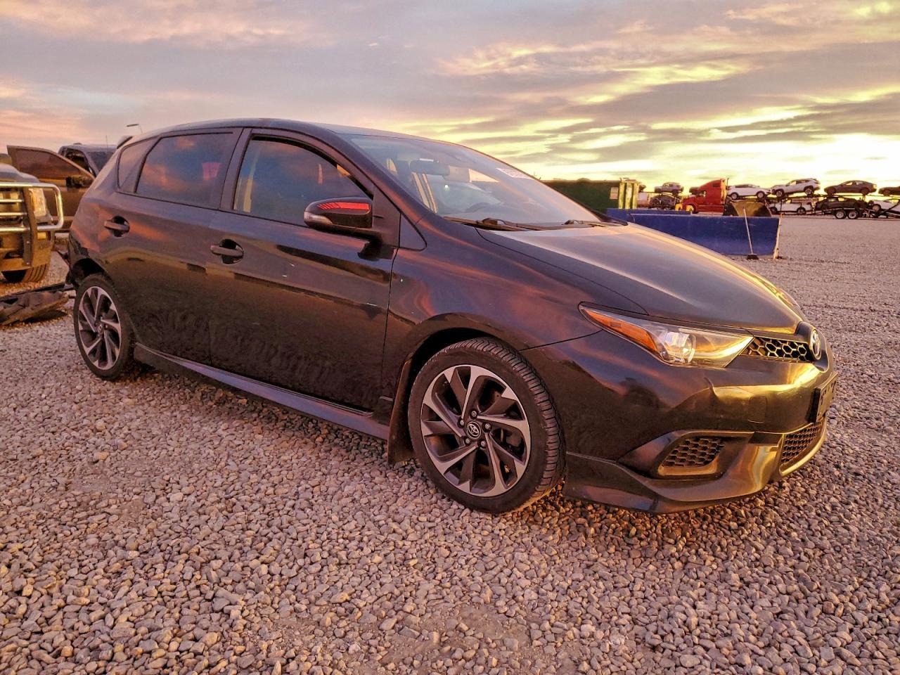 2018 Toyota Corolla Im - Image 4