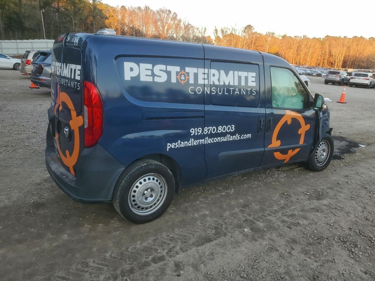 2018 Ram Promaster City Utility / Service Van - Image 3