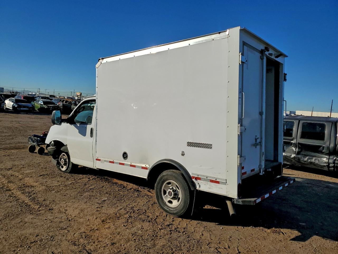 2023 GMC Savana-Cutaway Delivery Truck - Image 2