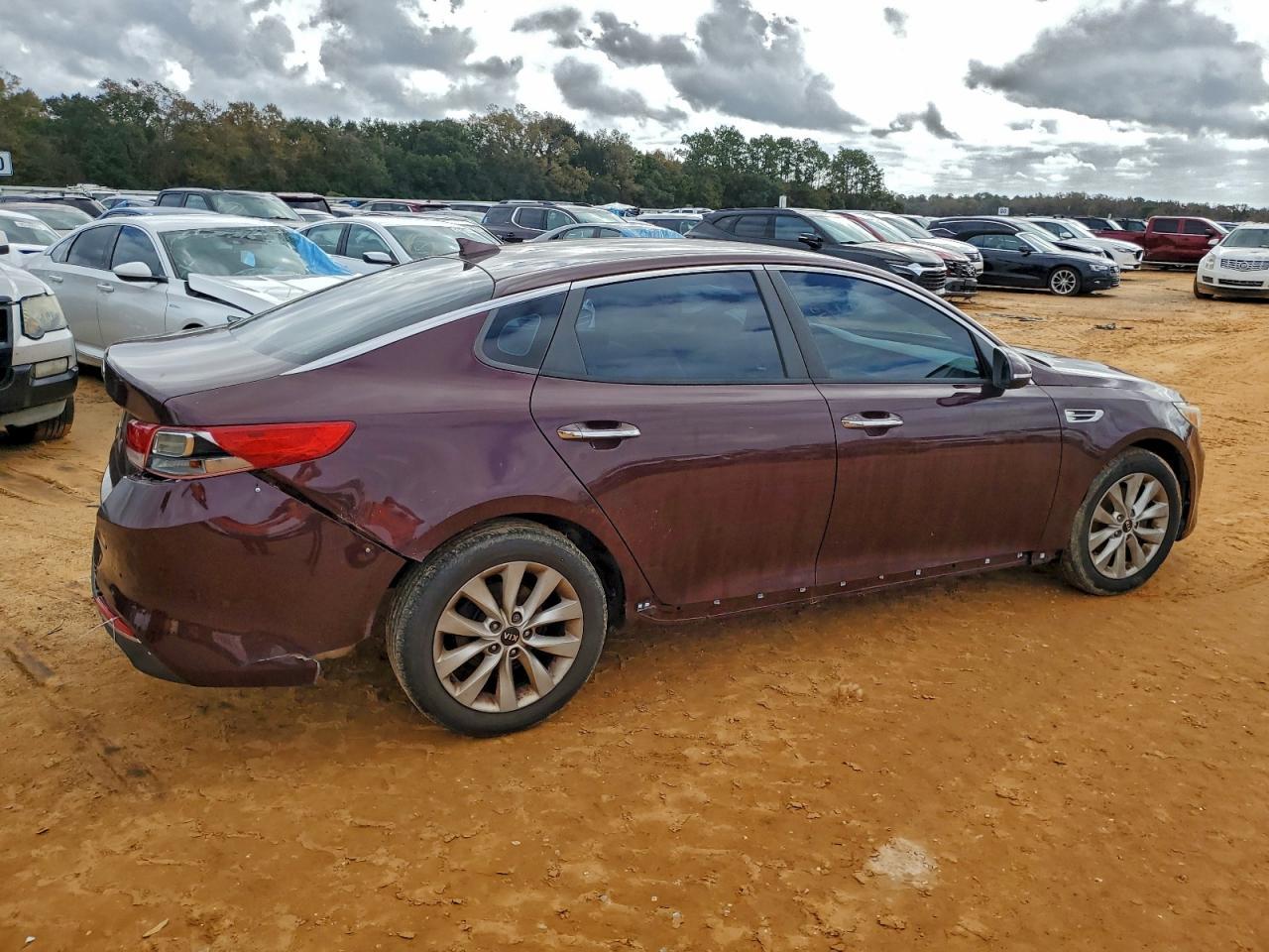 2016 Kia Optima Lx - Image 3