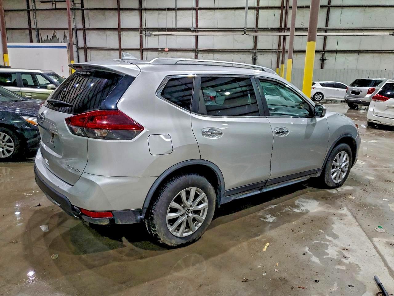 2018 Nissan Rogue S - Фото 3