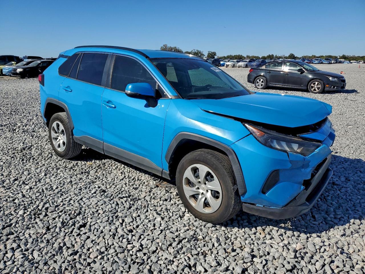 2020 Toyota Rav4 Le - Image 4