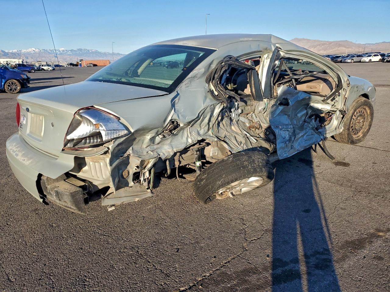 2005 Ford Taurus Se - Фото 3