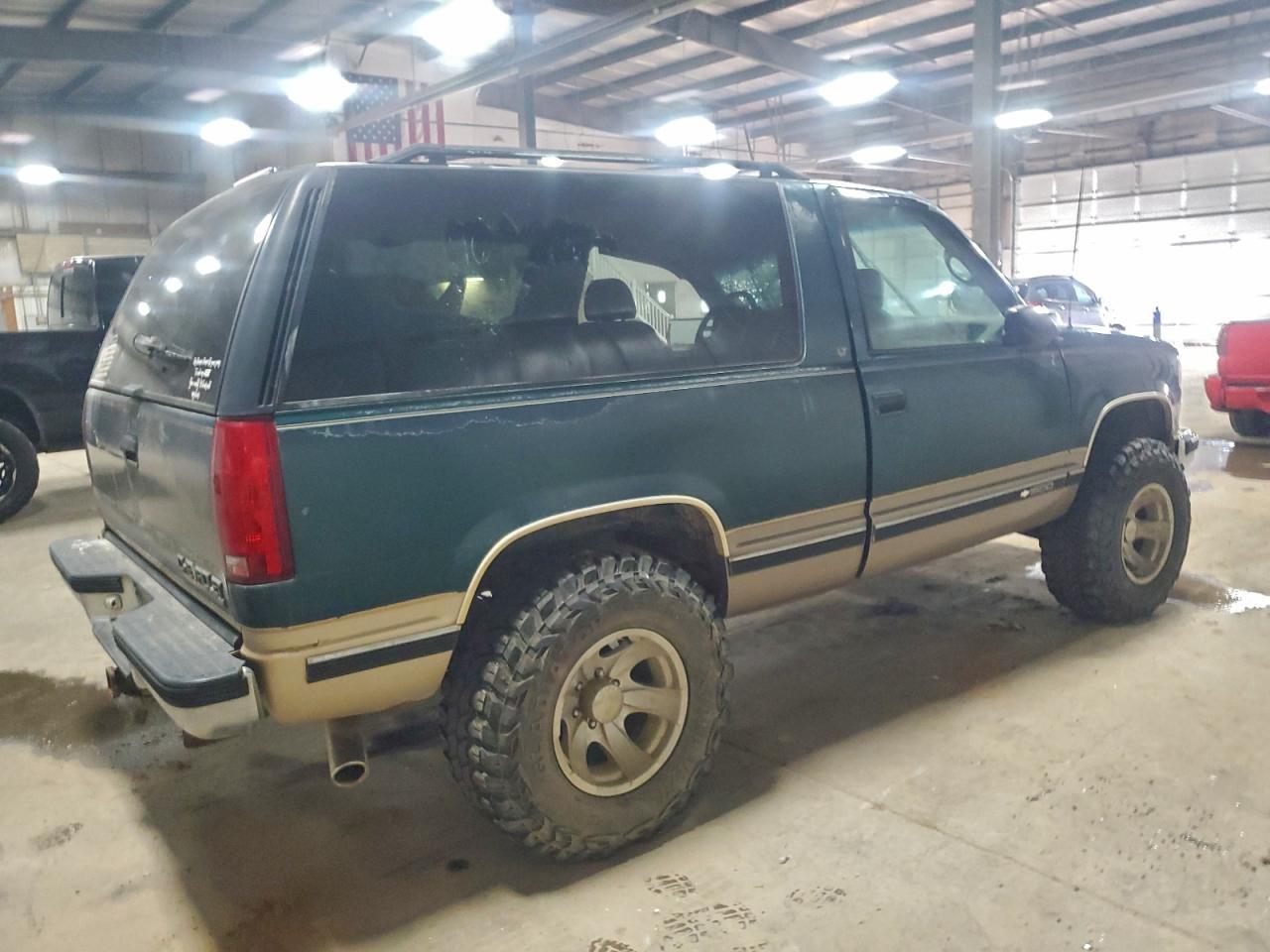 1995 Chevrolet Tahoe K1500 - Фото 3