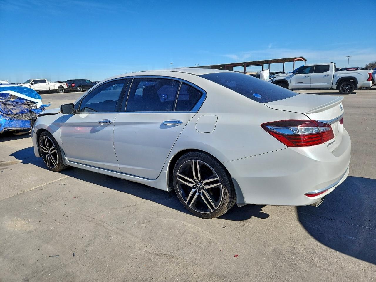 2017 Honda Accord Sport - Фото 2