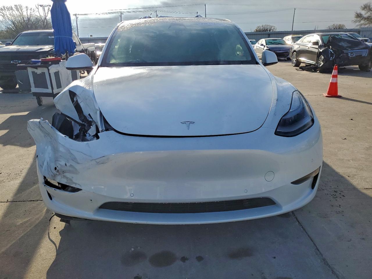 2022 Tesla Model Y - Фото 5