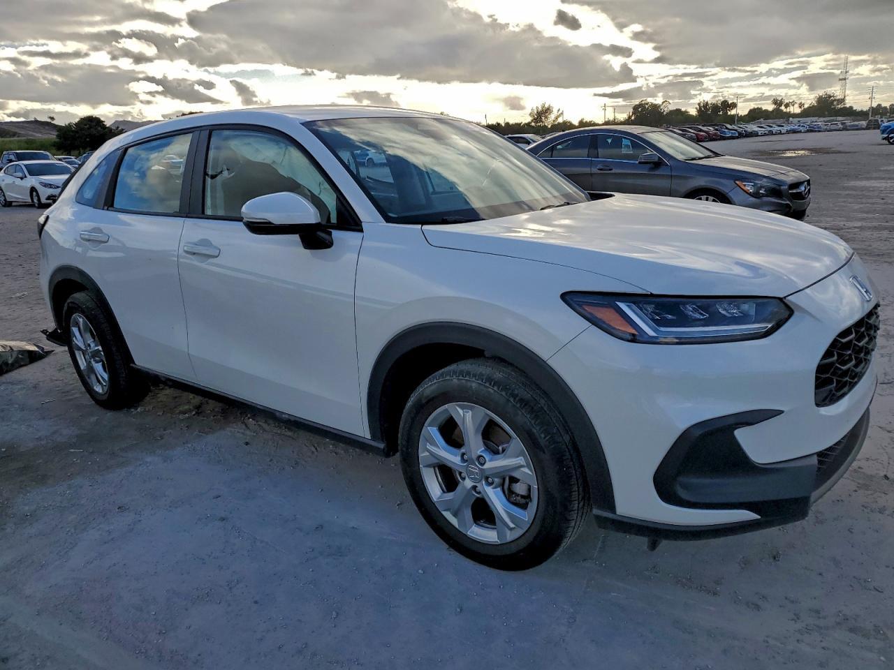 2025 Honda Hr-V Lx - Фото 4