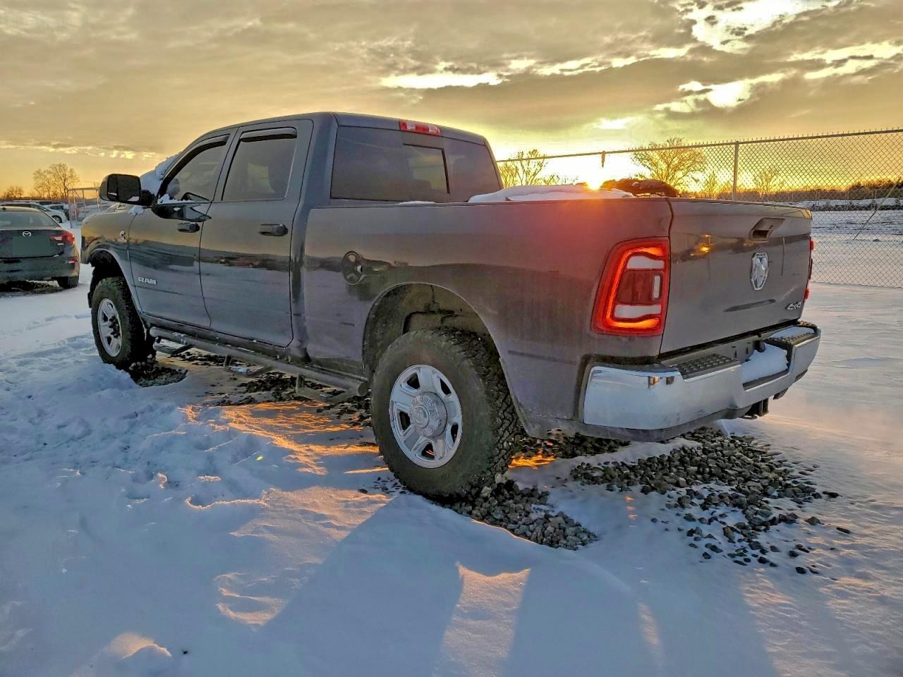 2020 Ram 2500 Tradesman - Фото 2